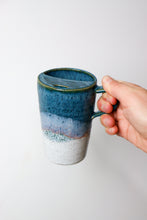 Load image into Gallery viewer, Tumbler in Teal & White