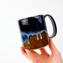 Load image into Gallery viewer, Straight Mug in Black & Brown