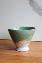 Load image into Gallery viewer, Wide Cups
